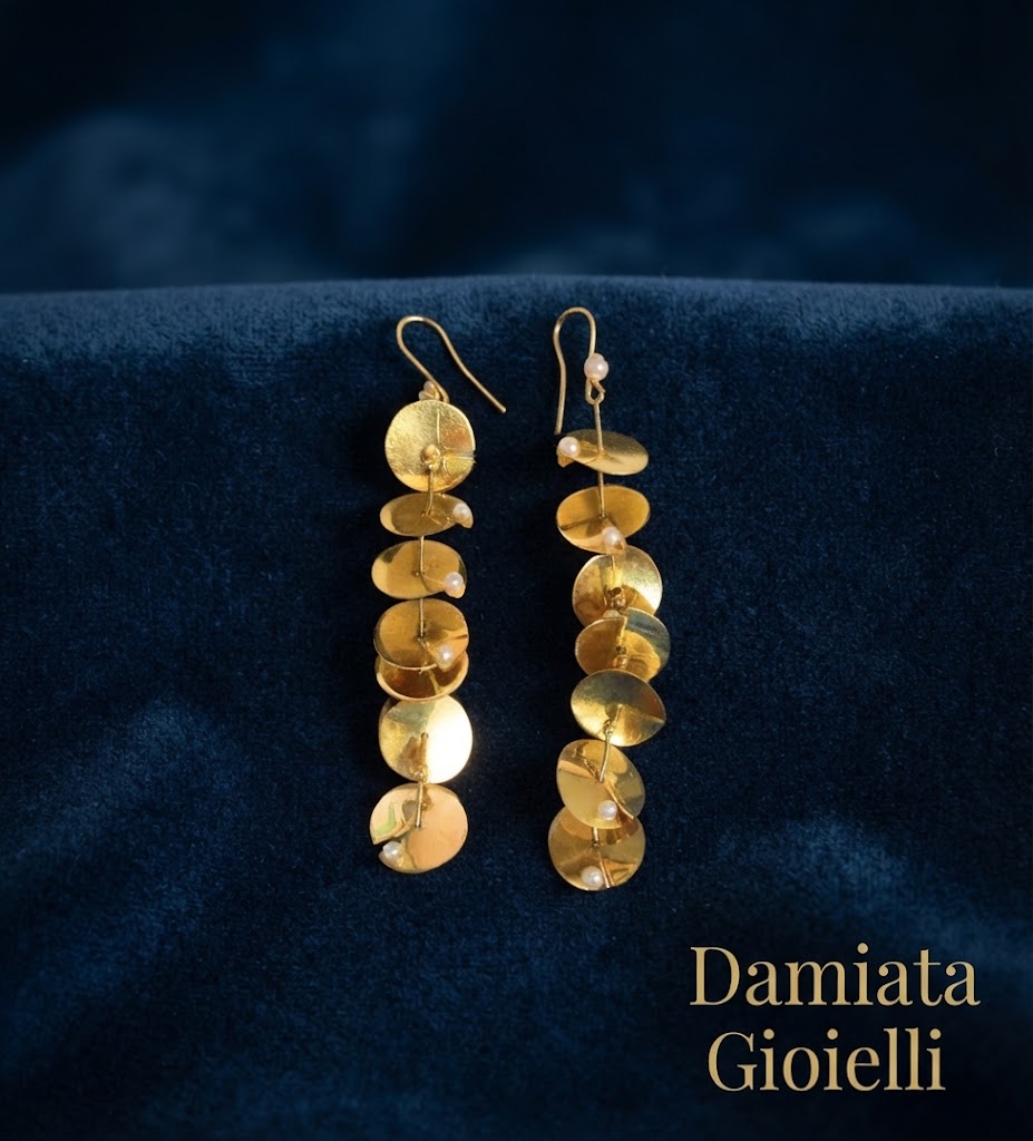 Orecchini pendenti donna Damiata Gioielli in oro giallo e perle ref. 3285/102