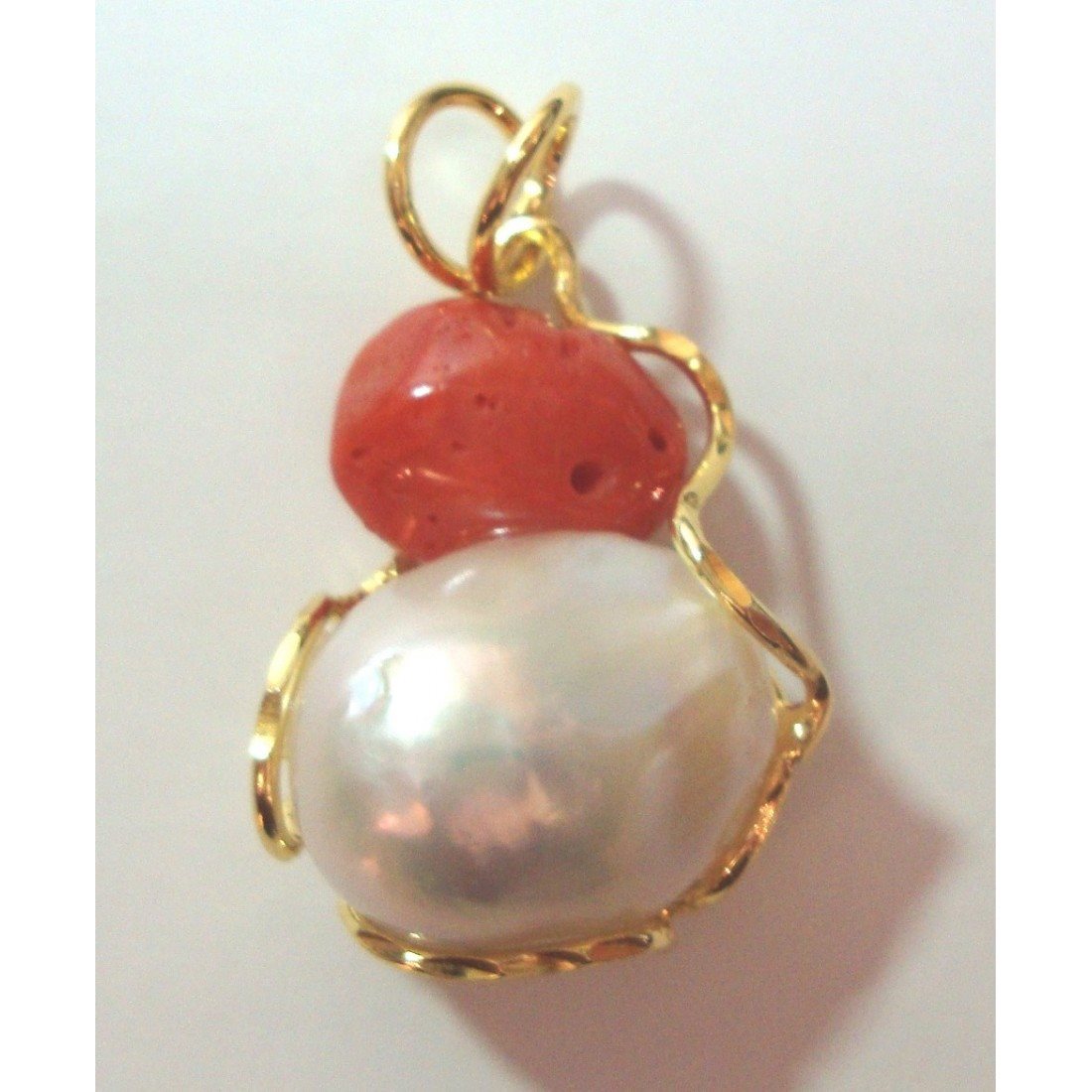 Charm donna Orelù in argento dorato, perla barocca e corallo rosso 442