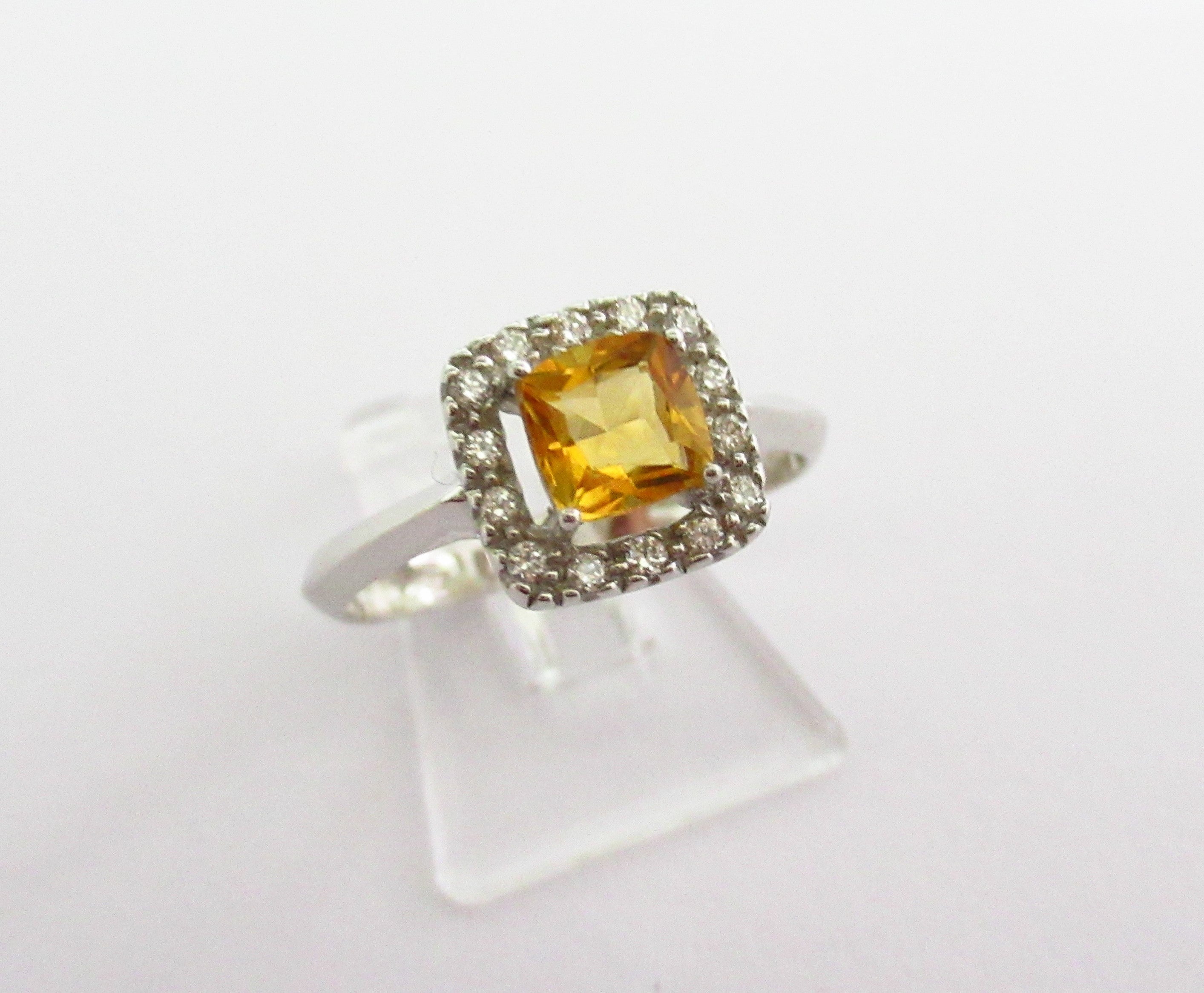 Anello donna Damiata Gioielli in oro bianco con quarzo e zirconi 870/102