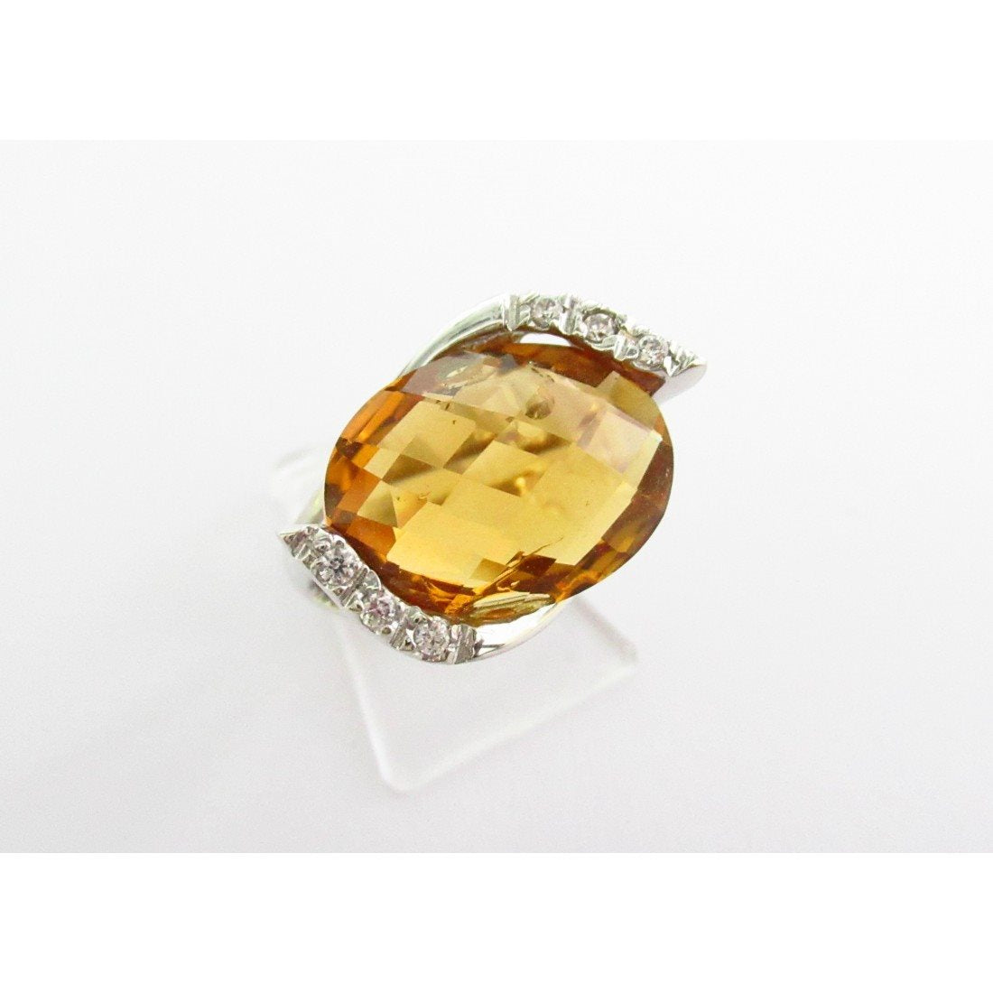 Anello fantasia donna Damiata Gioielli in oro bianco con quarzo e zirconi 981/102