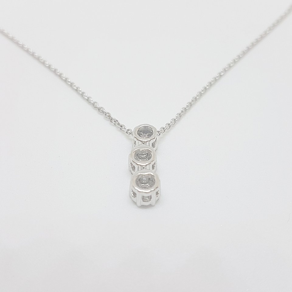 Collana donna Giorgio Visconti in oro bianco e diamanti GBX33023/1