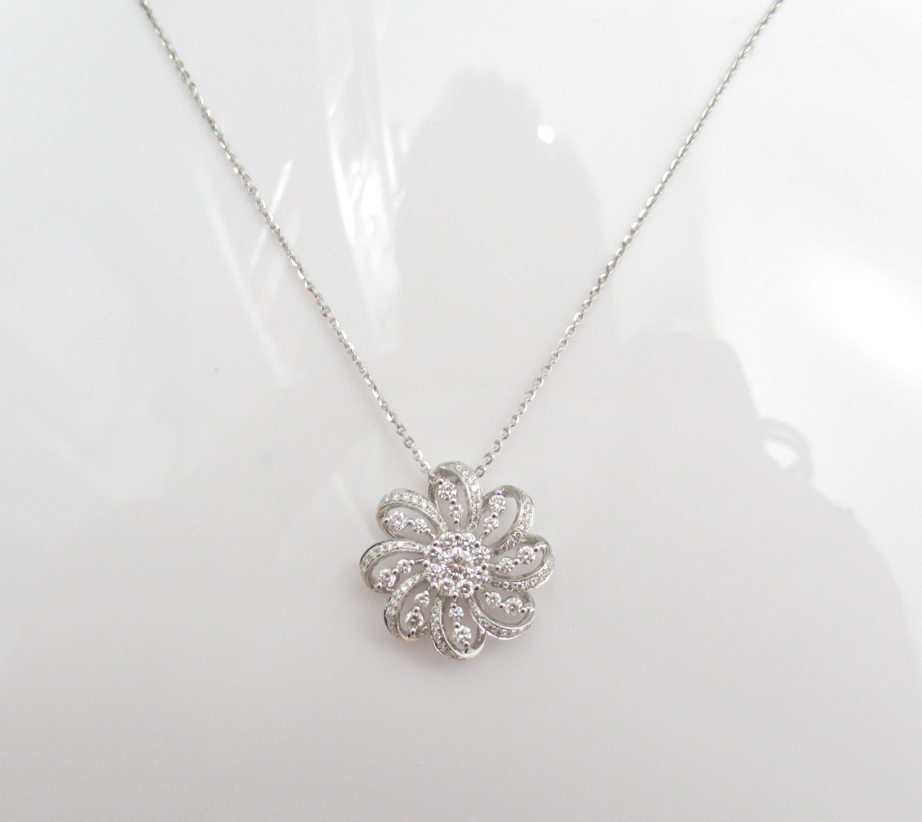 Collana donna Giorgio Visconti in oro bianco e diamanti GBX36813