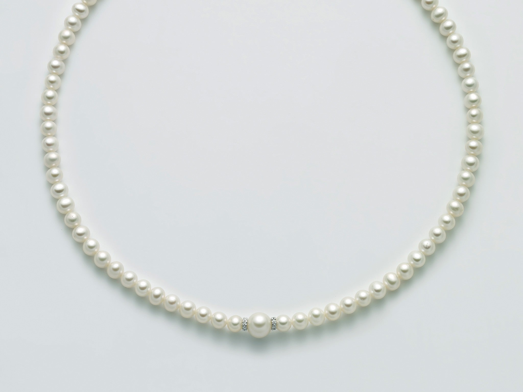 Collana donna Miluna filo di perle in oro bianco e diamanti PCL5914V
