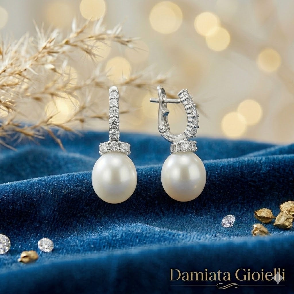 Orecchini donna Nimei in oro bianco, diamanti e perle AUSTRALIA PER1256A