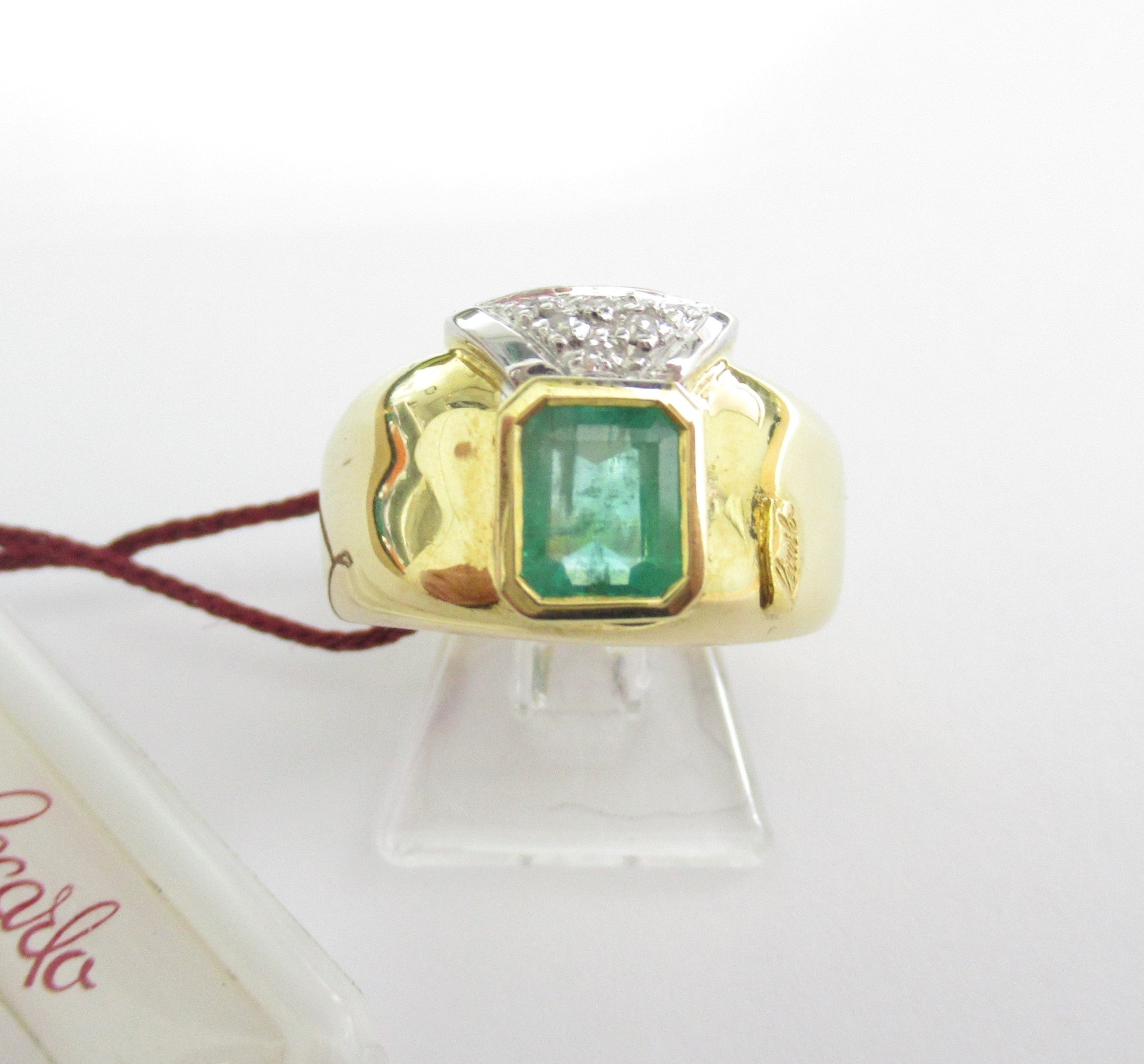 Anello donna Recarlo in oro giallo, diamanti e smeraldo XD501/040