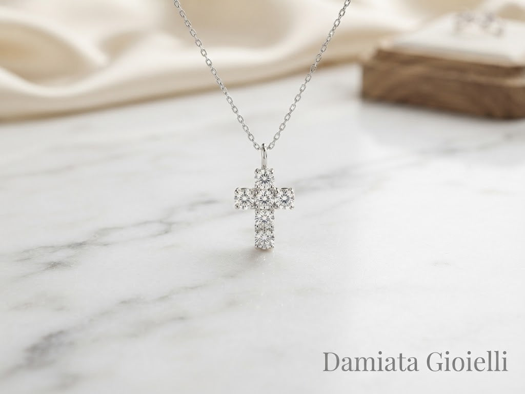 Collana con croce donna Orelù in oro bianco e diamanti di 0,16 carati ref. AU215MAN