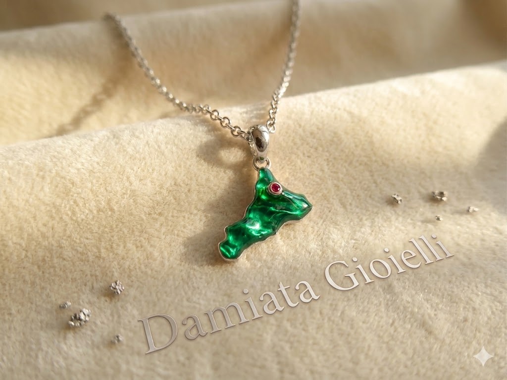 Collana donna Sicily In in lega metallica con pendente Sicilia CL122B