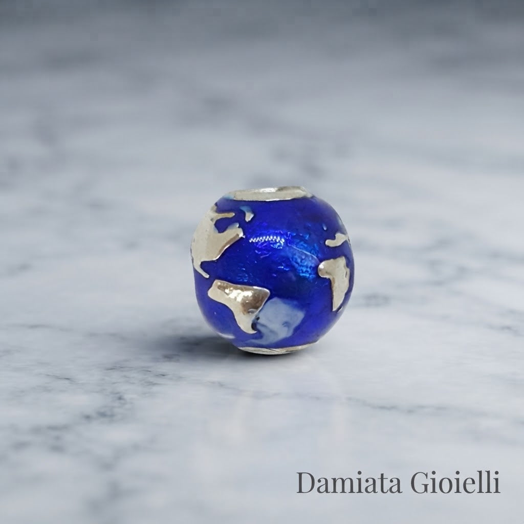 Charm unisex Edoardo Mariani in argento raffigurante la terra ref. PT100