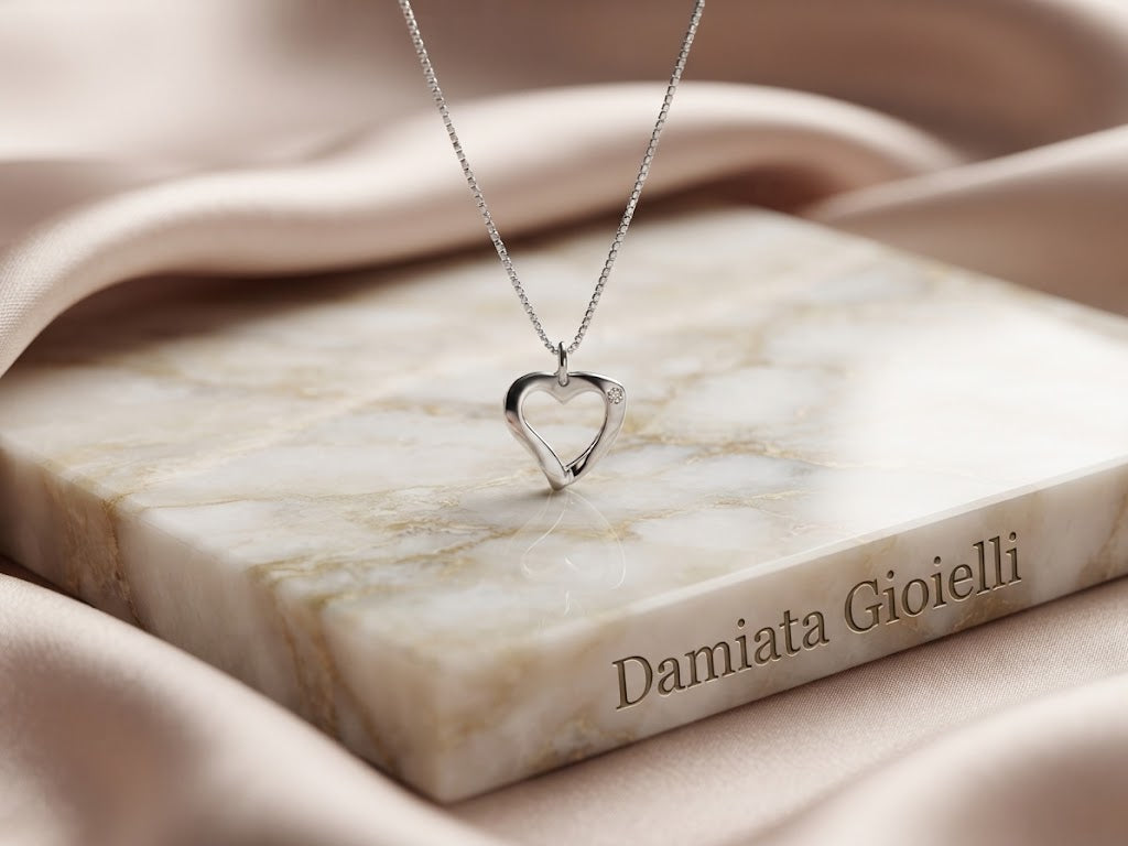 Collana con cuore donna Orelù in oro bianco e diamante di 0,01 carati ref. SACHMR
