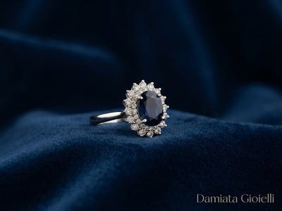 Anello donna Orelù in oro bianco con zaffiro e diamanti di 0,69 carati ref. TRAMCA